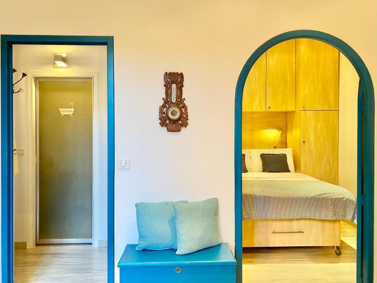 Nautical Living In The Sought-after Port Apartment Nizza